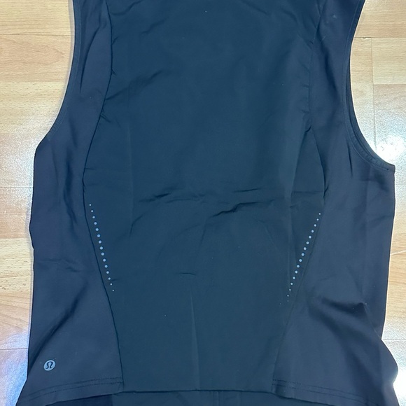 New Push Your Pace Vest - Picture 5 of 9